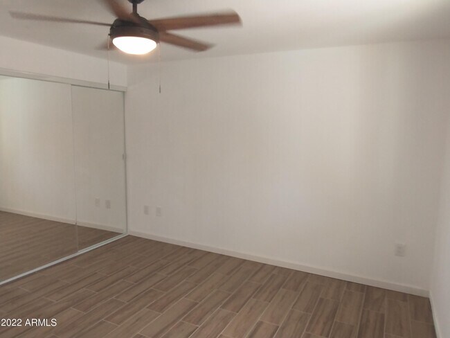 Building Photo - 13802 N 17th Ave