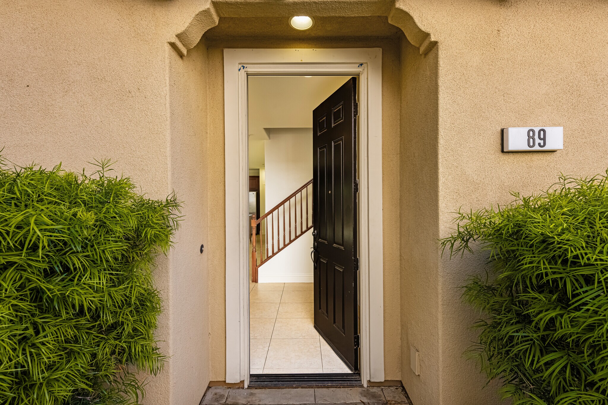 Building Photo - 89 Keepsake