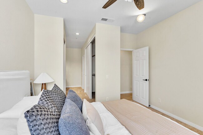 Building Photo - 11424 Via Rancho San Diego