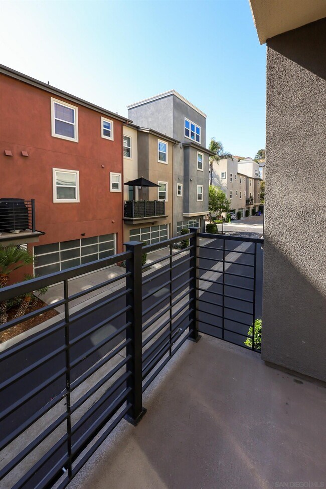 Building Photo - 2434 Via Alta
