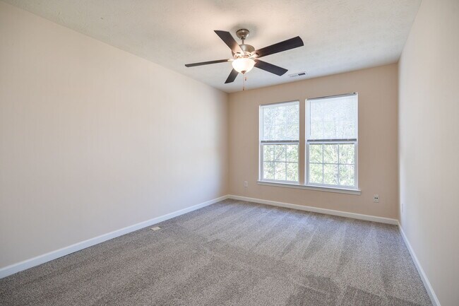 Building Photo - 2652 Harrison Ln