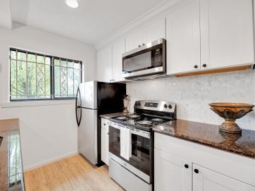 Building Photo - 3809 N Braeswood Blvd