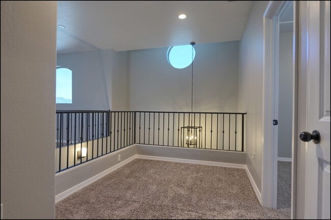 Building Photo - 2166 Enchanted Crst Dr