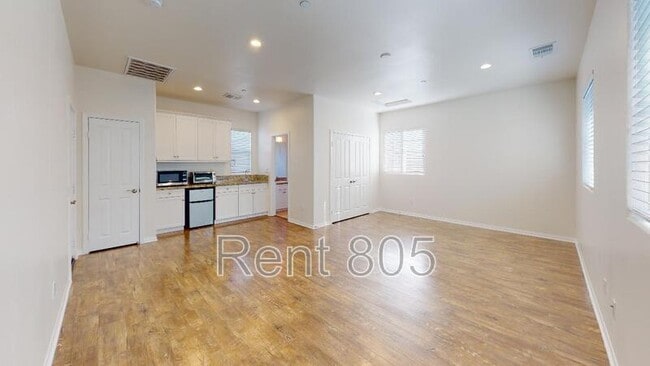 Building Photo - 561 Nile River Dr