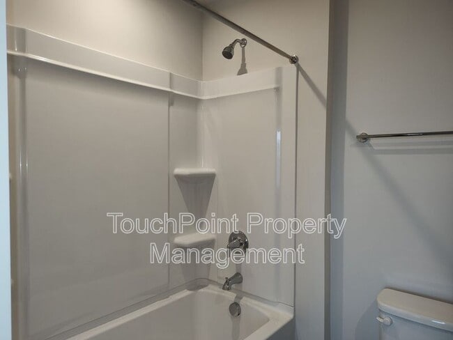 Building Photo - 6619 Addax Wy