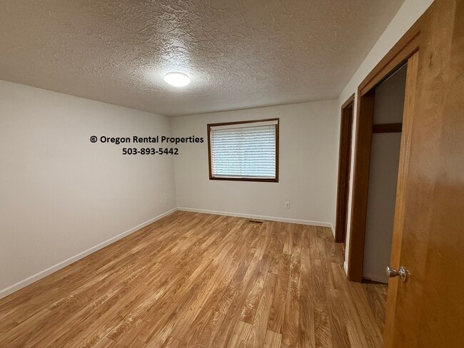 Building Photo - 12802 SE Main St