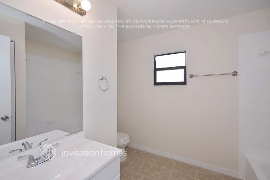 Building Photo - 1646 Heartwellville St NW