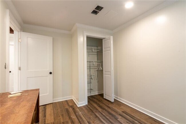 Building Photo - 4932 Rock Haven Dr SW