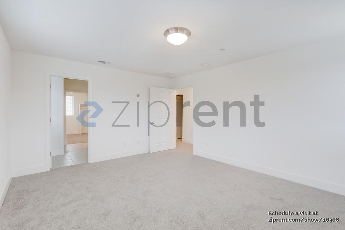 Building Photo - 6100 Oak Leaf Pl