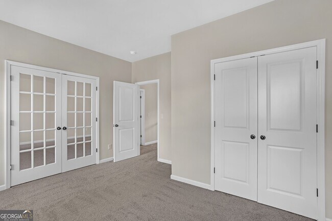 Building Photo - 568 Garden View Ct