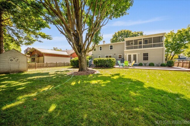 Building Photo - 747 Cheever Ave