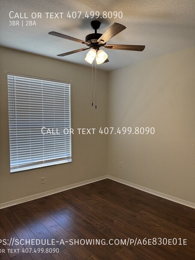 Building Photo - 13500 Biscayne Dr