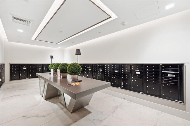 Building Photo - 301 1st St S