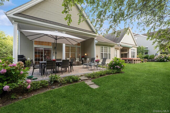 Building Photo - 228 Sonata Ct