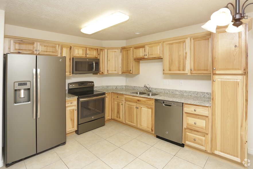 "Gold Plus" Floor Plan - Kitchen - Clearfield Townhomes