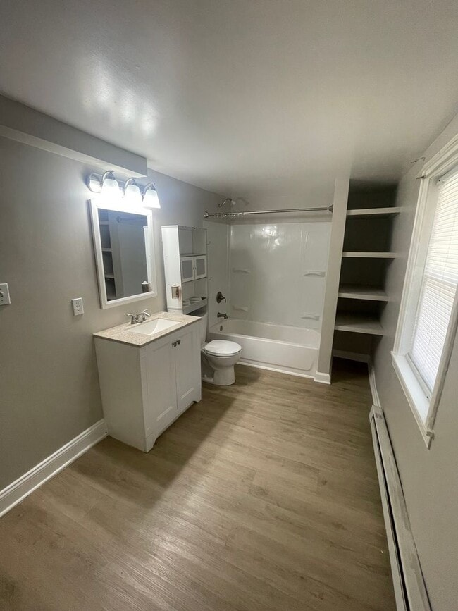 Building Photo - 2 Bed 1 Bath House in Boonsboro
