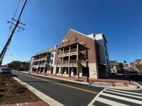 Building Photo - 102 Hanover St