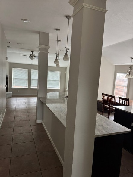 Building Photo - 10808 Pineview Ln