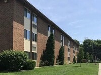 Building Photo - 319 E 12th St