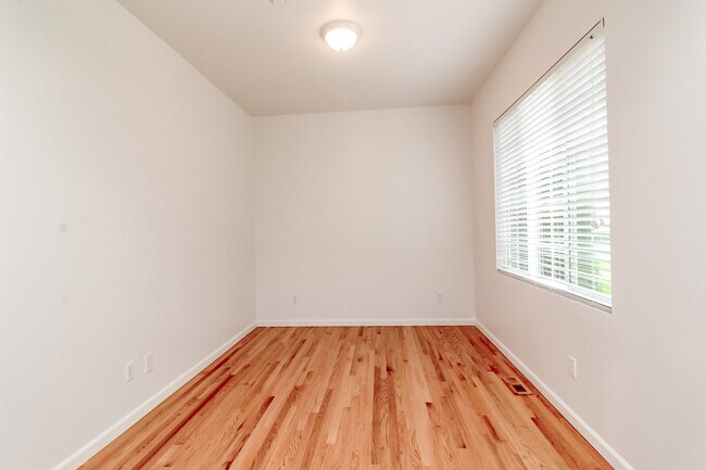 Building Photo - 1485 Bobs Hollow Ln