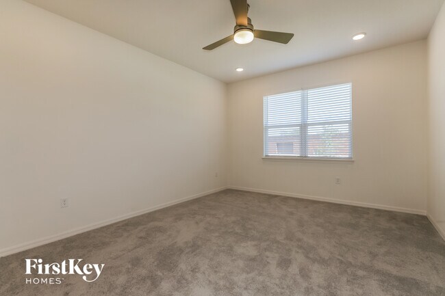 Building Photo - 105 Windsor Reserve Dr