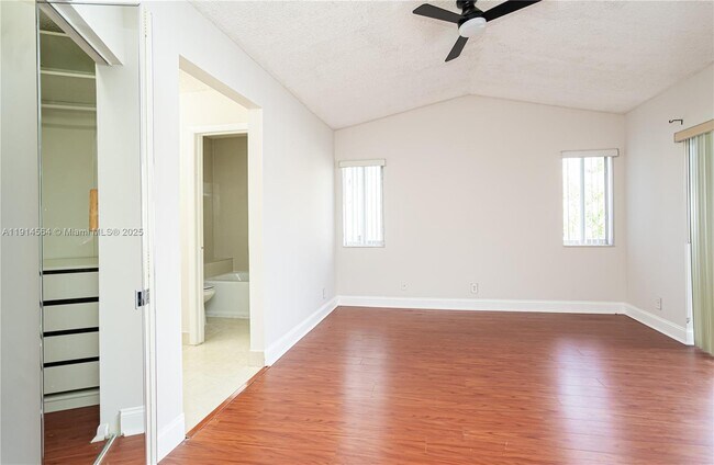 Building Photo - 1592 Salerno Cir