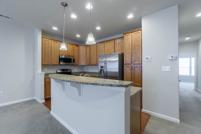 Building Photo - 2504 Hurston Ln NE