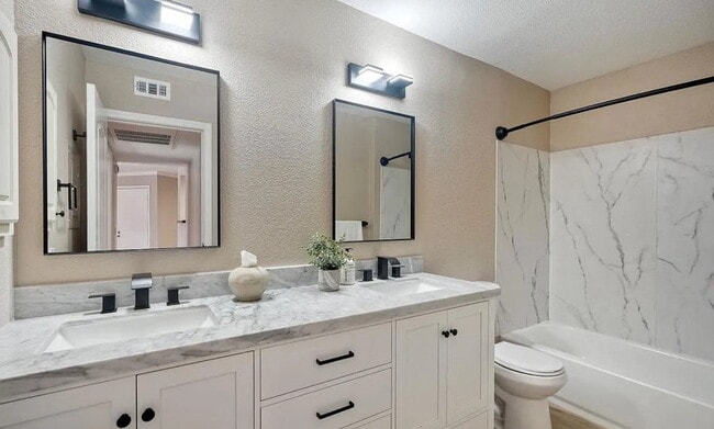 Building Photo - Welcome to this beautifully refreshed 1-be...