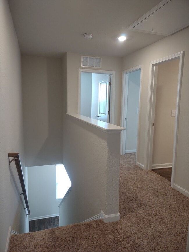 Building Photo - BRAND-NEW Townhome Located in Sanford- Minutes from Shopping, Dining, and Community Parks! Wont l...