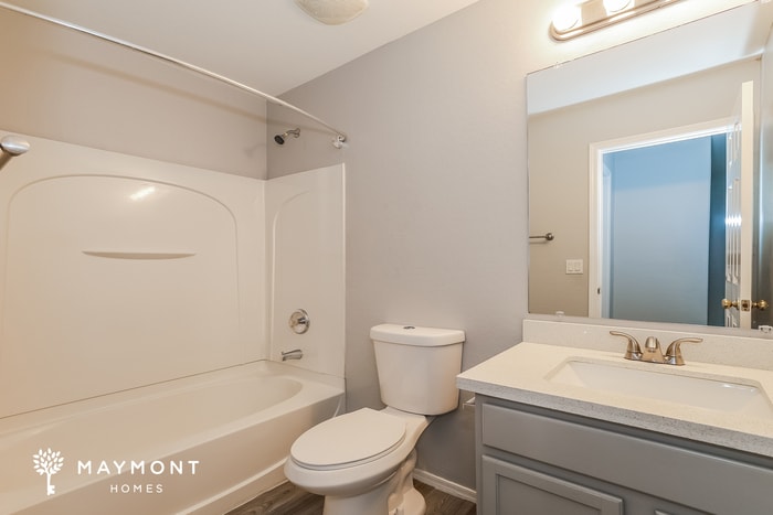 Building Photo - 44265 Roth Rd