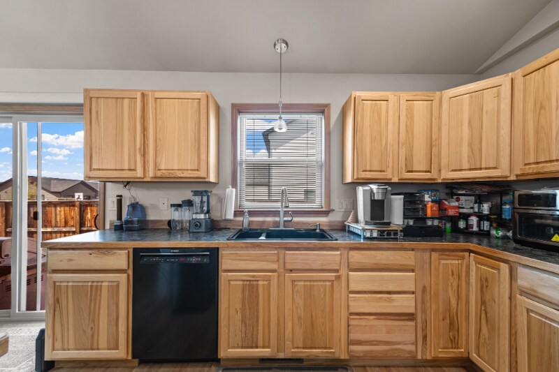 Building Photo - 311 Cruiser Ln