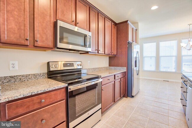 Building Photo - 127 Keller Ct