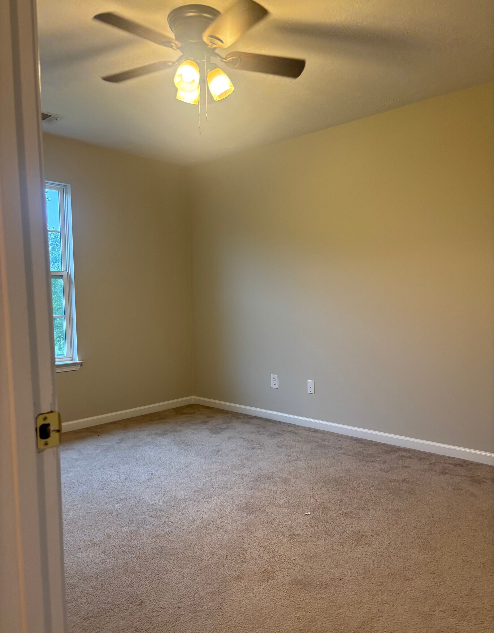 Building Photo - 5053 Reynolds Way