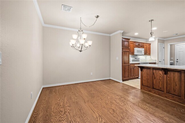 Building Photo - 27 S Prairie Dunes Dr