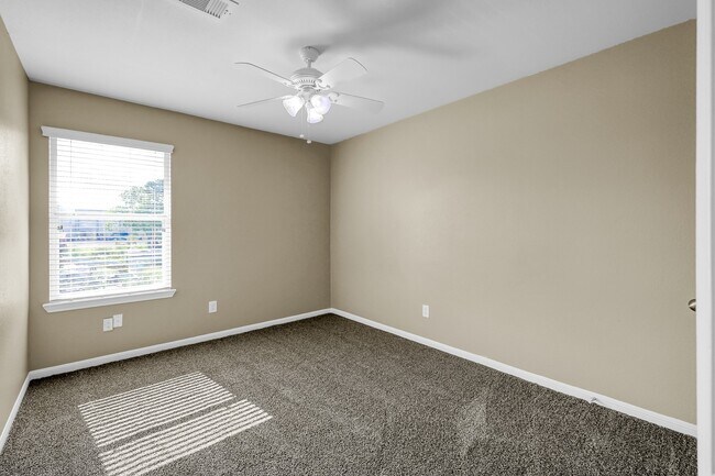 Building Photo - 155 Binnacle Ct