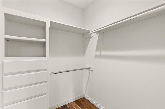 Building Photo - Vista Panoramic View 6 Bedroom 4.5 Bathroom Home for Rent