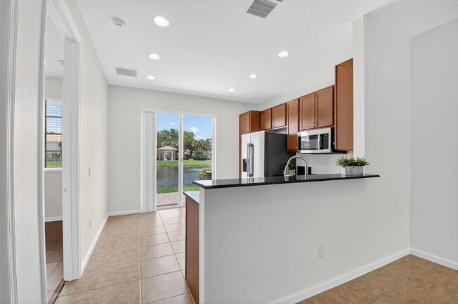 Building Photo - 7409 Sarentino Ln