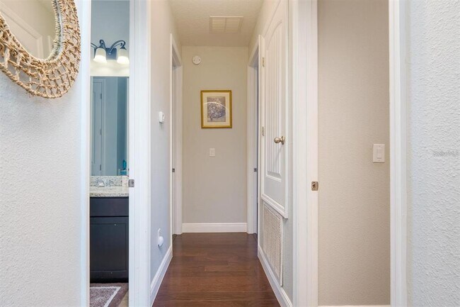 Building Photo - 13243 Overstreet Rd