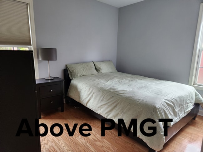 Building Photo - Downtown Greenville a fully Furnished house