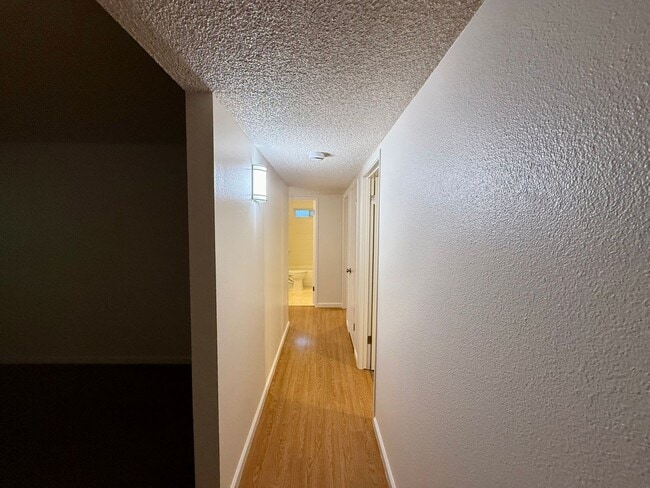 Building Photo - Conveniently located single story home!