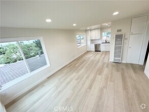Building Photo - 170 W Mariposa