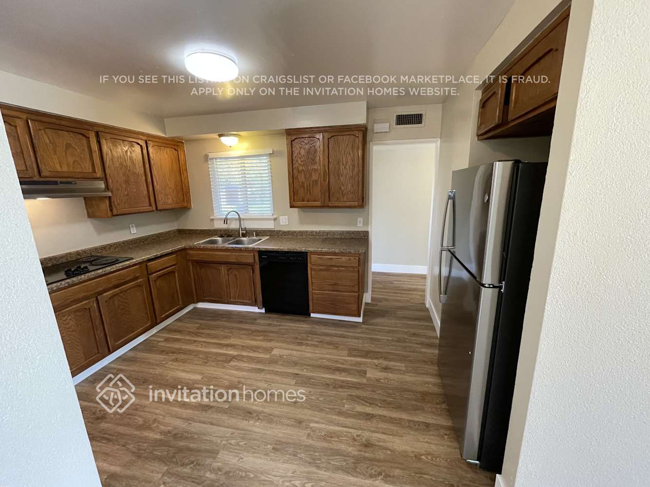 Building Photo - 10208 La Presa Way