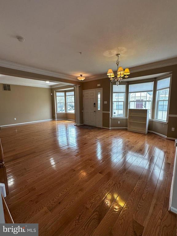 Building Photo - 147 Fringetree Dr