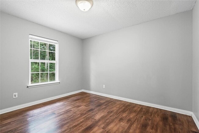 Building Photo - 9215 Webster Ln