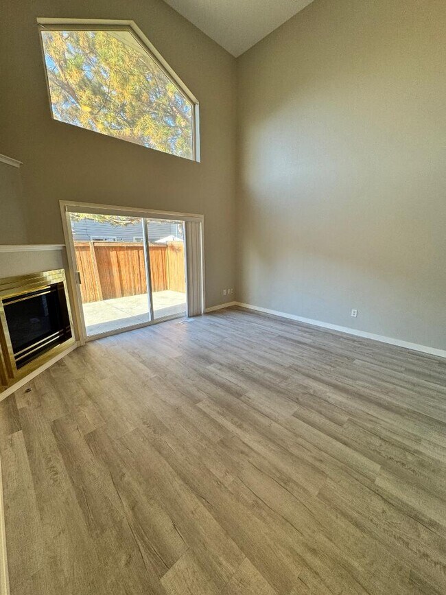 Building Photo - 5561 S Caper Pl