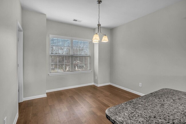 Building Photo - Middle Tennessee Blvd Townhome