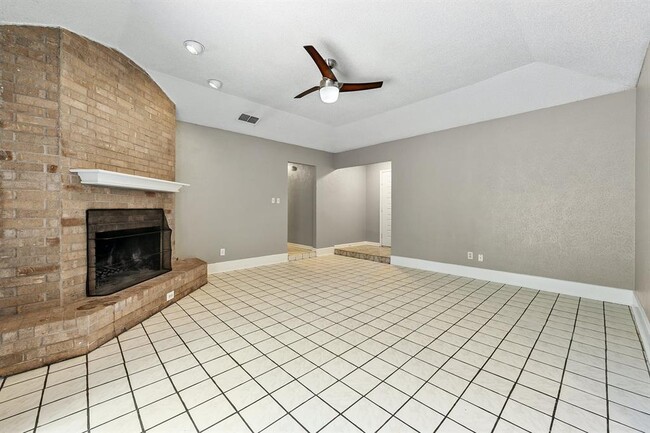 Building Photo - 5504 Abilene Trl