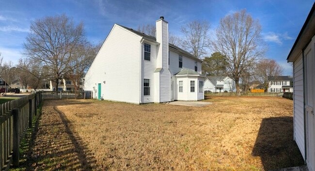 Building Photo - 1301 Whistle Town Ct