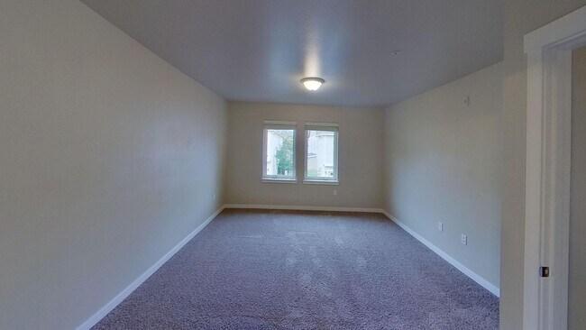 Building Photo - Spacious 2-Bedroom, 2-Bathroom Townhome in West Olympia — JUST REDUCED!