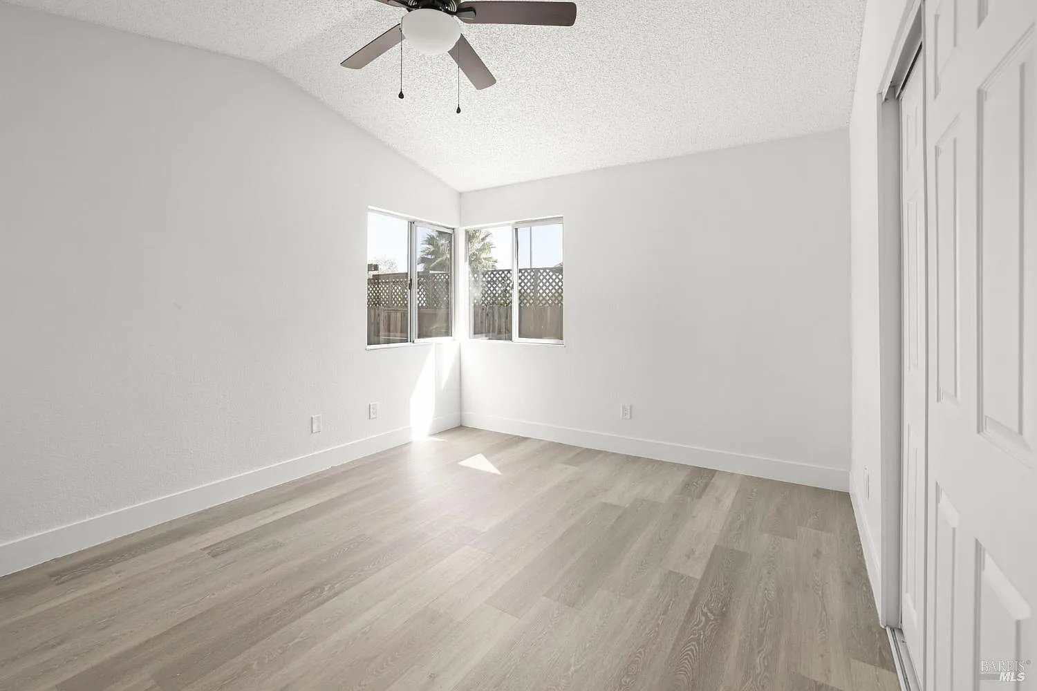Building Photo - 567 Shannon Dr